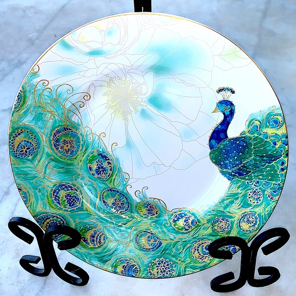 222 FIFTH LAKSHMI SALAD PLATE 8 INCH PEACOCK NEW GREEN BLUE ROUND - Picture 1 of 5